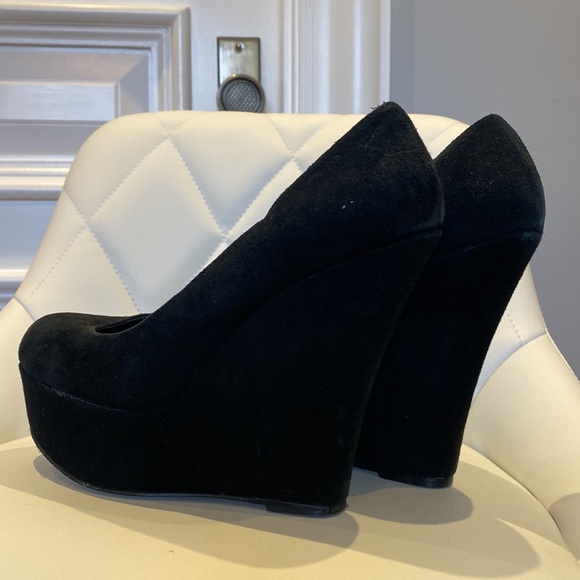 Black suede Steve Madden wedge size 7 1/2 women’s - Picture 3 of 7